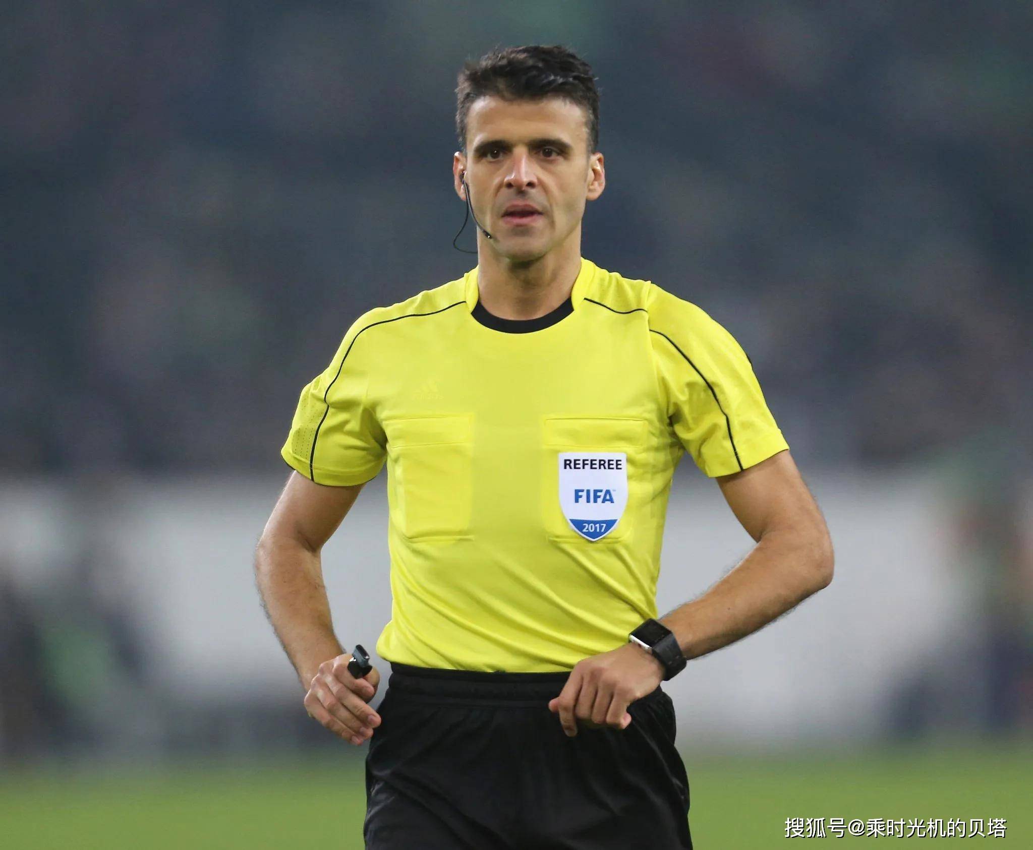 欧联转会期再迎强敌，费耶诺德伤情更新，主帅态度：话题不断，临场指挥获称赞的简单介绍