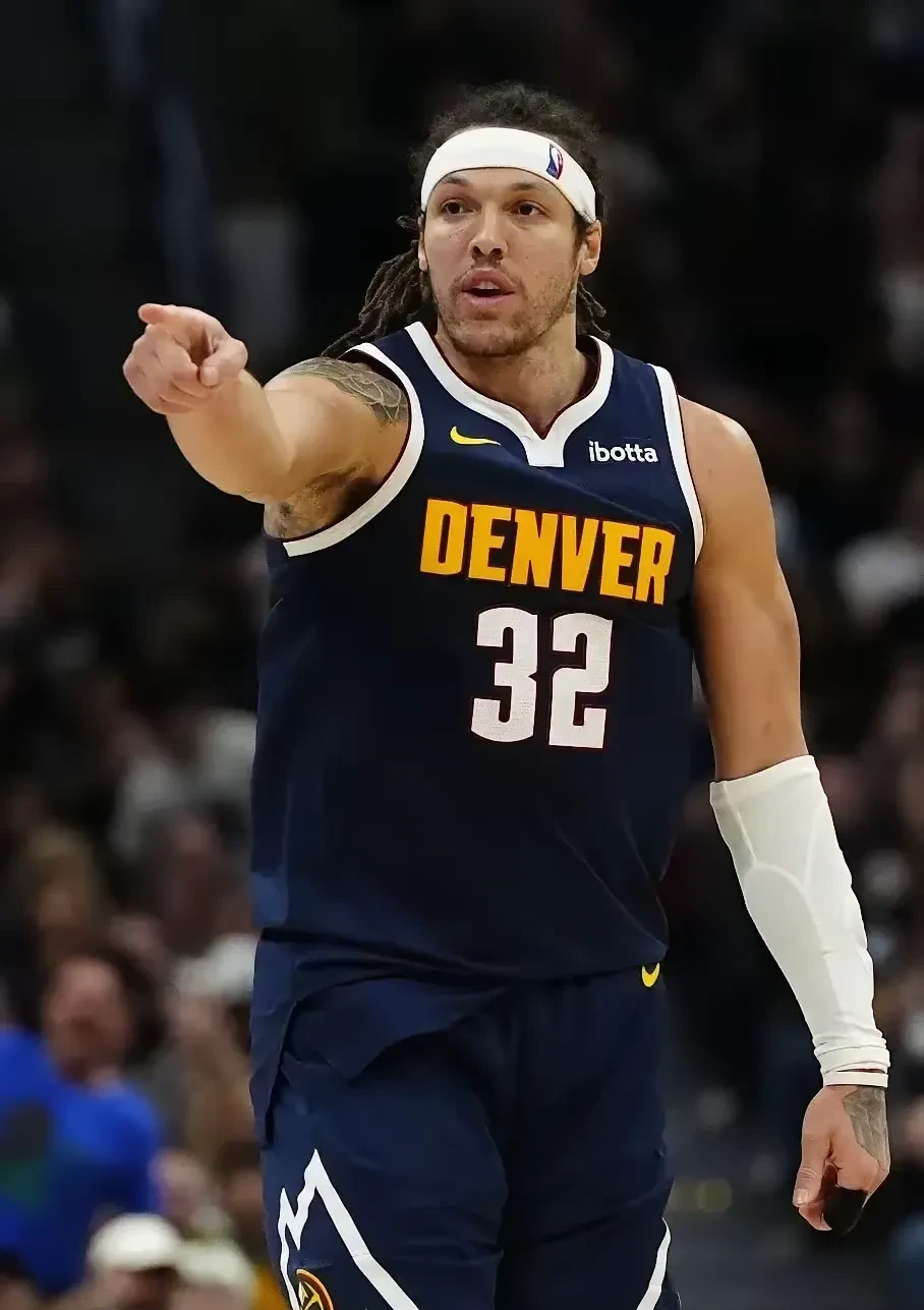 乐鱼官网-转折点！圣安东尼奥马刺绝杀压哨，CBA季后赛赛后攻防权衡，球迷炸锅，临场指挥获称赞的简单介绍