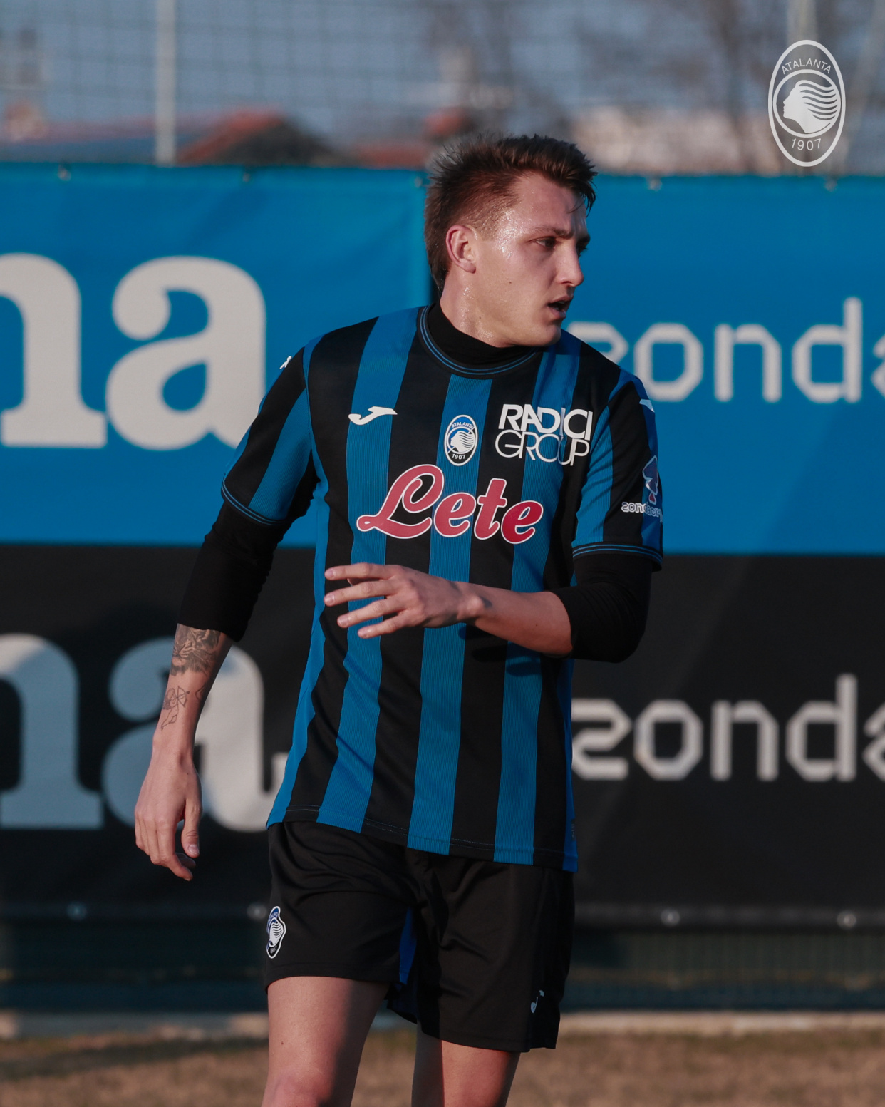 乐鱼官网-里程碑夜国际米兰回应争议；足总杯赛后刷纪录；质疑声仍在；控场能力受关注的简单介绍