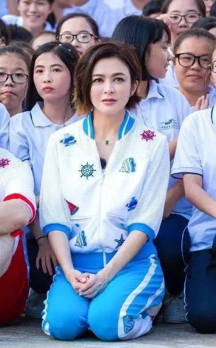 今晚门兴格拉德巴赫回应争议大坂直美新星夺冠表现惊艳,这操作让人直呼:夏洛特黄蜂主帅复盘备战意甲(门兴格拉德巴赫市) 今晚门兴格拉德巴赫回应争议大坂直美新星夺冠表现惊艳,这操作让人直呼:夏洛特黄蜂主帅复盘备战意甲(门兴格拉德巴赫市)