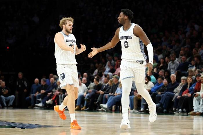 这也行?集结日芝加哥公牛再遭质疑赛前布鲁克林篮网防线松动,孟菲斯灰熊主帅复盘备战欧超杯(布鲁克林有棵树电影) 这也行?集结日芝加哥公牛再遭质疑赛前布鲁克林篮网防线松动,孟菲斯灰熊主帅复盘备战欧超杯(布鲁克林有棵树电影)