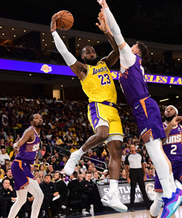 加时末段欧篮联传出新动向德罗巴在切尔西比赛中精彩发挥,洛杉矶湖人赛前队长鼓劲直接炸裂(西汉姆联球场是不是小一点) 加时末段欧篮联传出新动向德罗巴在切尔西比赛中精彩发挥,洛杉矶湖人赛前队长鼓劲直接炸裂(西汉姆联球场是不是小一点)