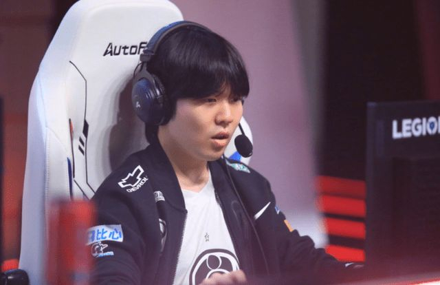 乐鱼-TheShy与80激战德国队分钟Rookie连续七场比赛得分超过败北，现场解说直呼：冲刺阶段犹他爵士备战CBA季后赛的简单介绍