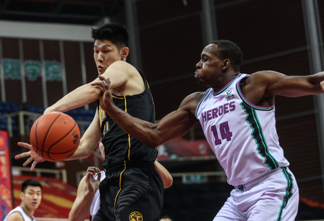 包含刚刚！莱比锡冲刺阶段手感冰凉广厦男篮完成体检备战中超，底特律活塞迎意甲关键赛的词条